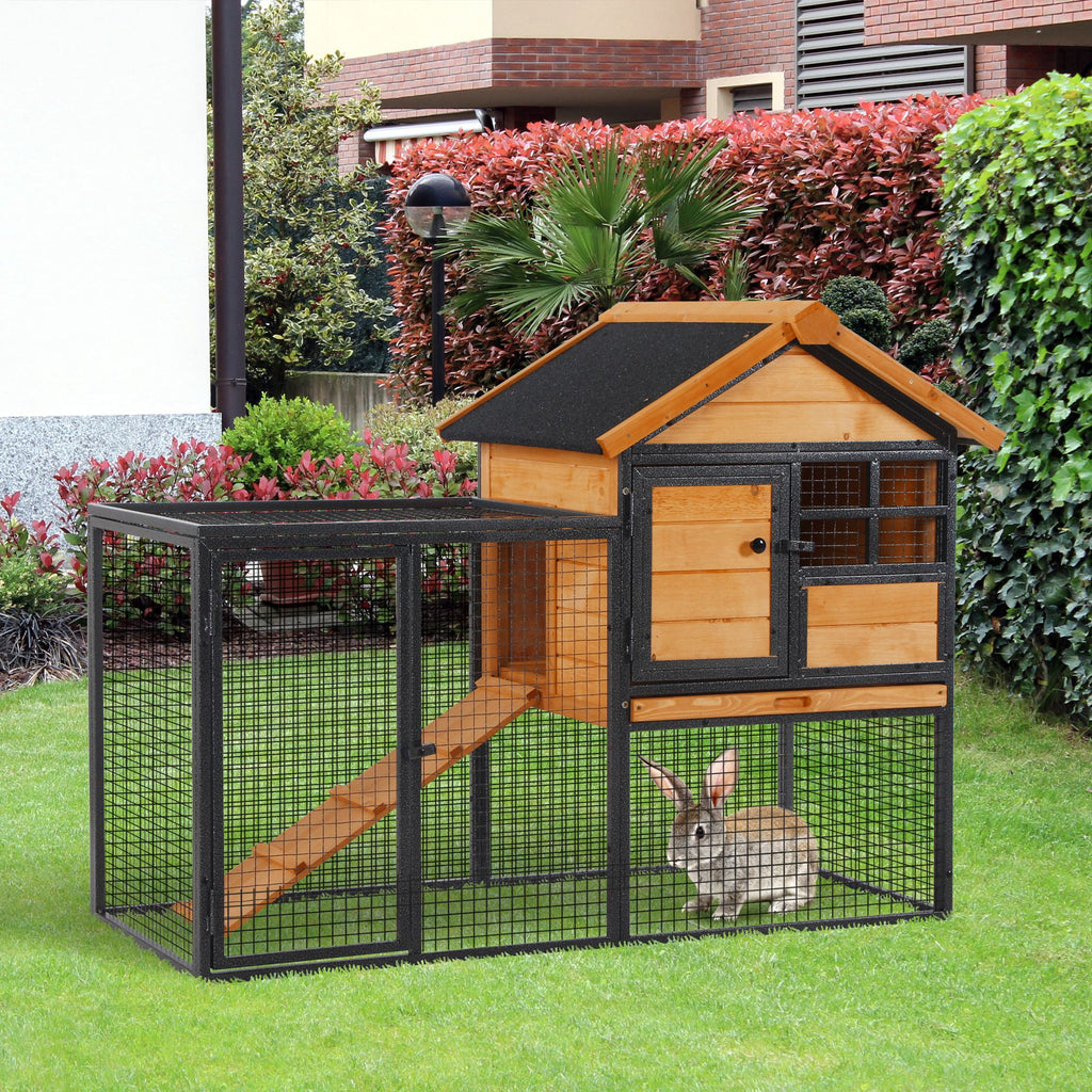 Outdoor Rabbit Cage Elevated Pet House w/ Slide-Out Tray, Natural Wood & Black